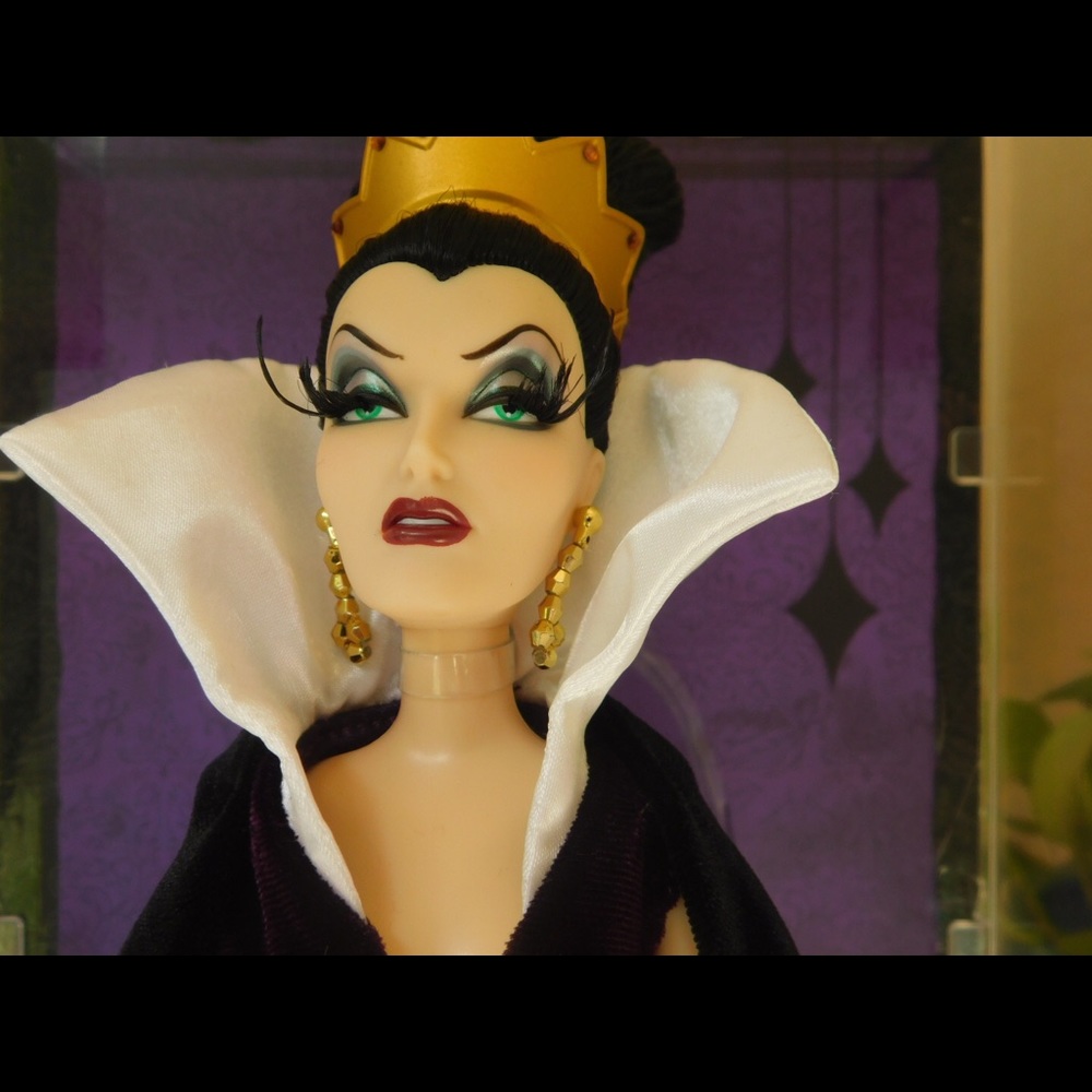 🔮Disney Villains Evil Queen Collectible Doll